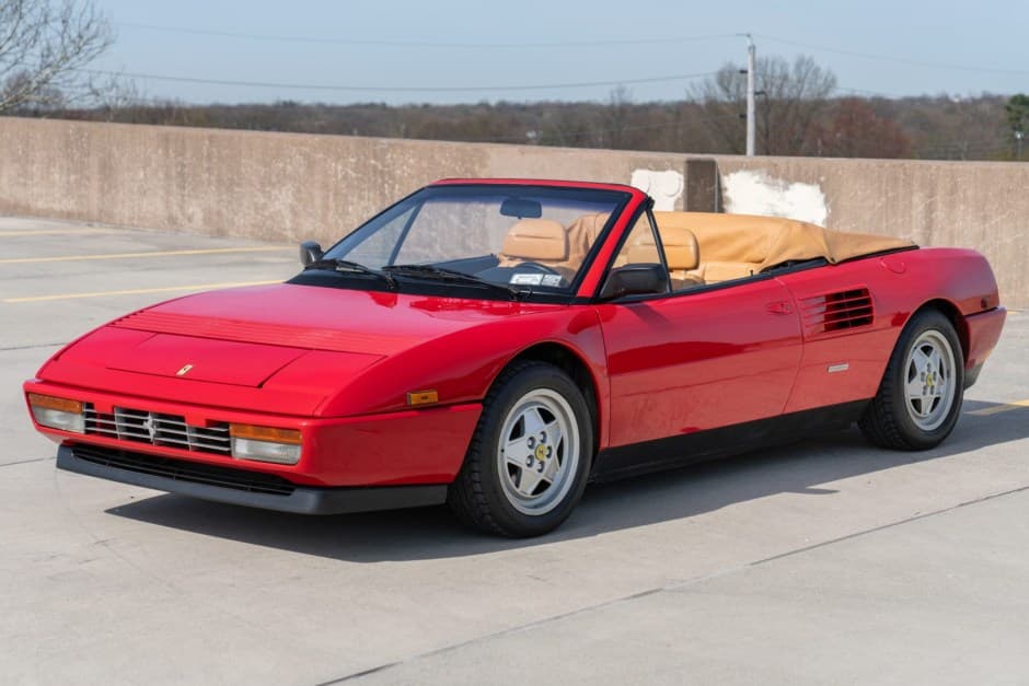 1989 Ferrari Mondial sold for $40,250