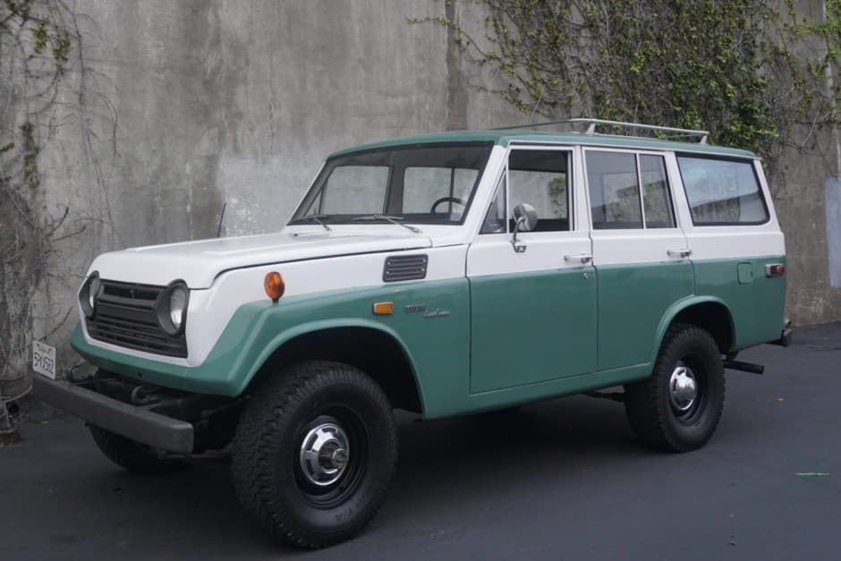 1973 Toyota Land Cruiser FJ55 sold for $23,500