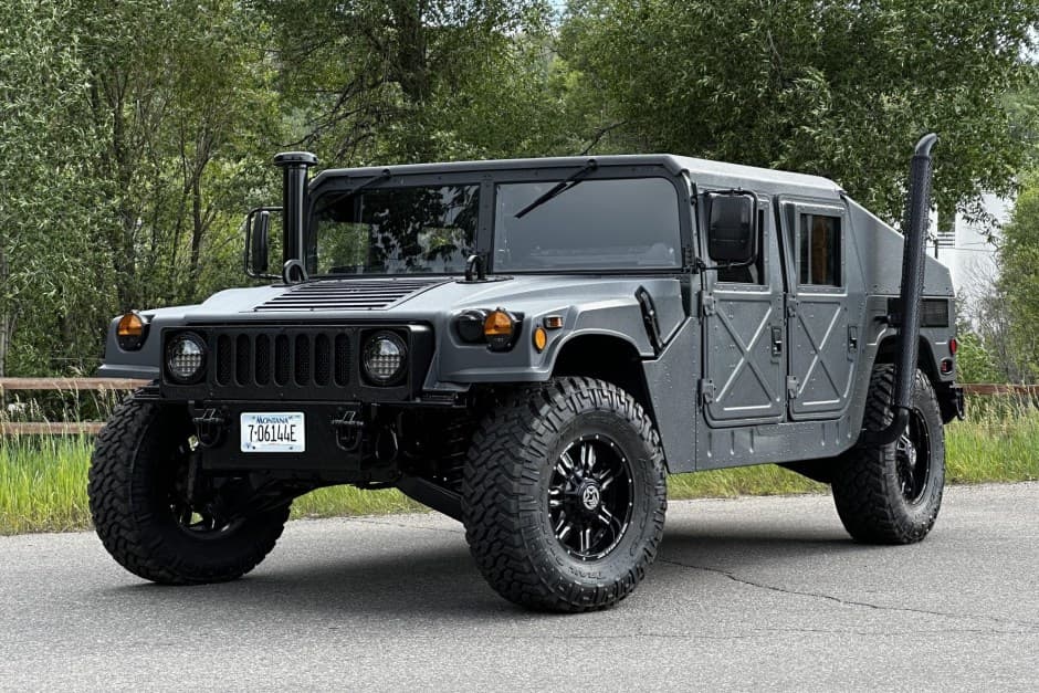 0 Hummer HMMWV/Humvee sold for $55,000
