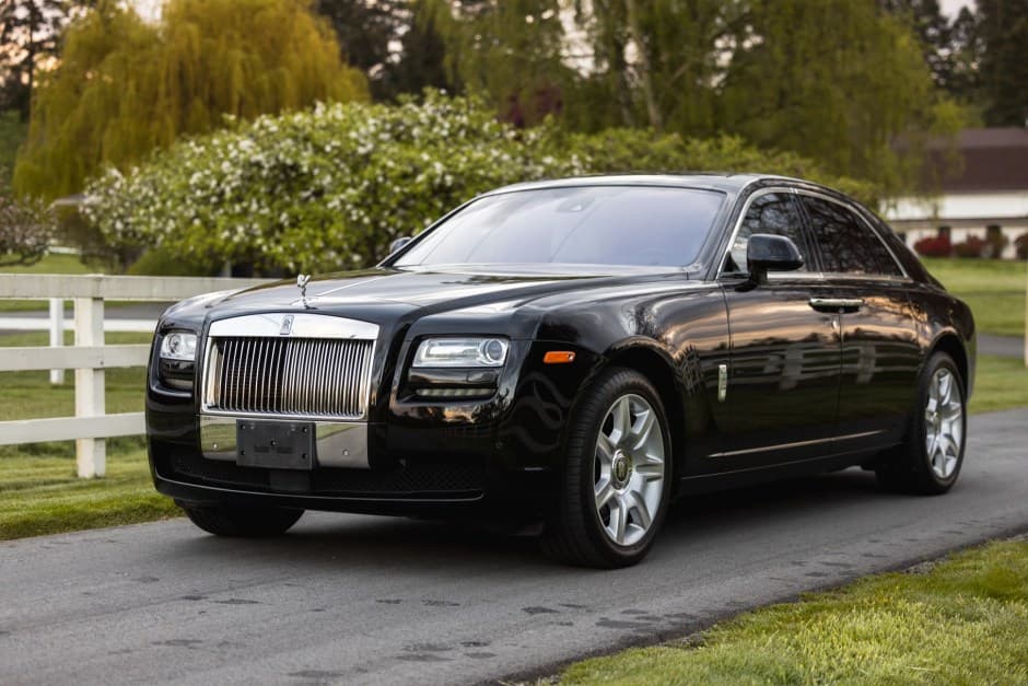 2012 Rolls-Royce Ghost sold for $113,000