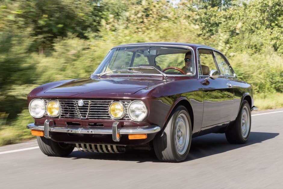 1974 Alfa Romeo 105/115 Series Coupe sold for $51,000