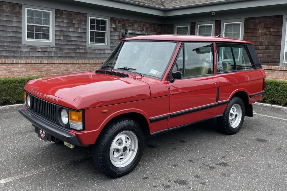 1981 Land Rover Range Rover Classic sold for $28,500