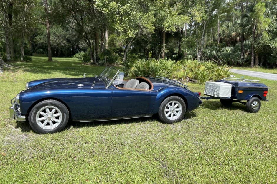 1957 MG MGA sold for $25,250
