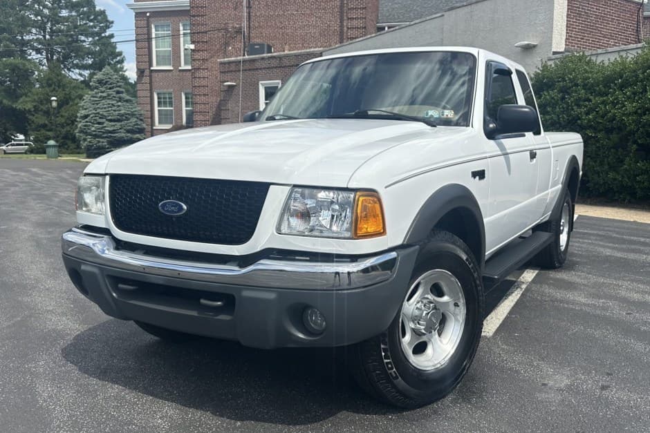 2002 Ford Ranger 1998-2011 sold for $15,900
