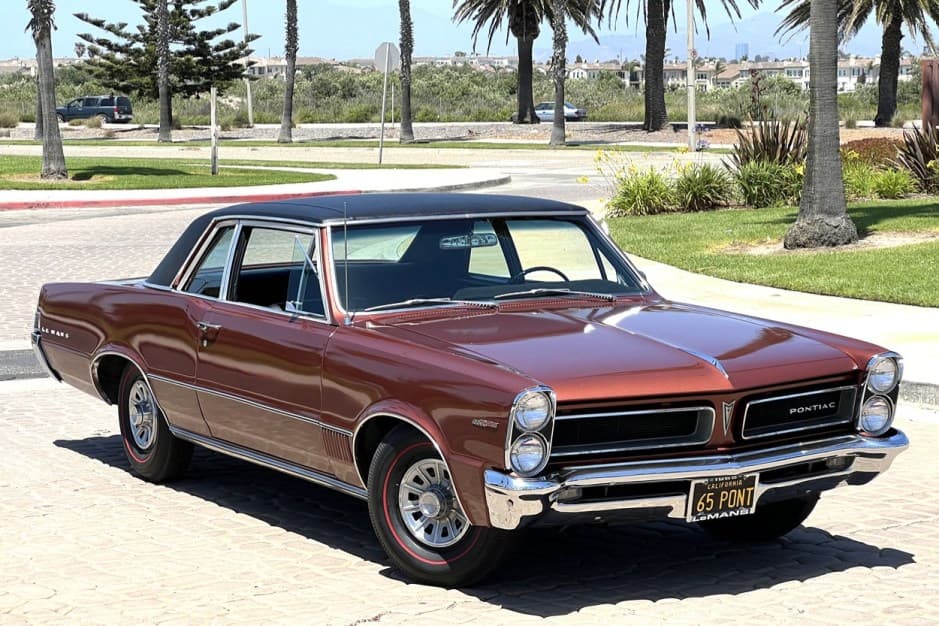 1965 Pontiac Tempest / LeMans sold for $29,600