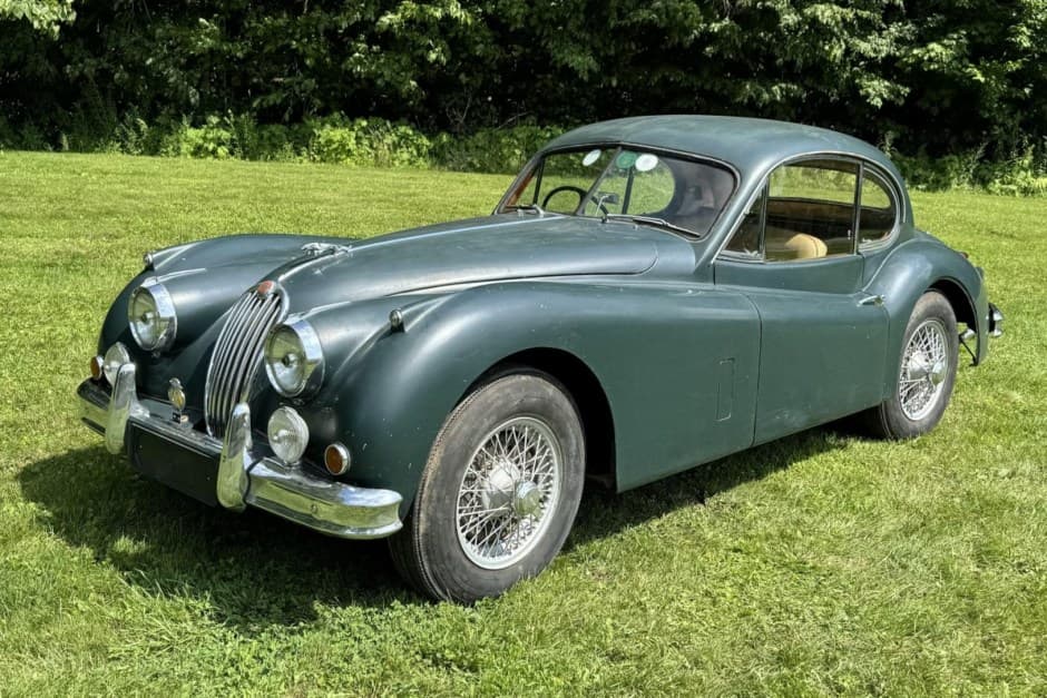 1956 Jaguar XK140 sold for $40,000