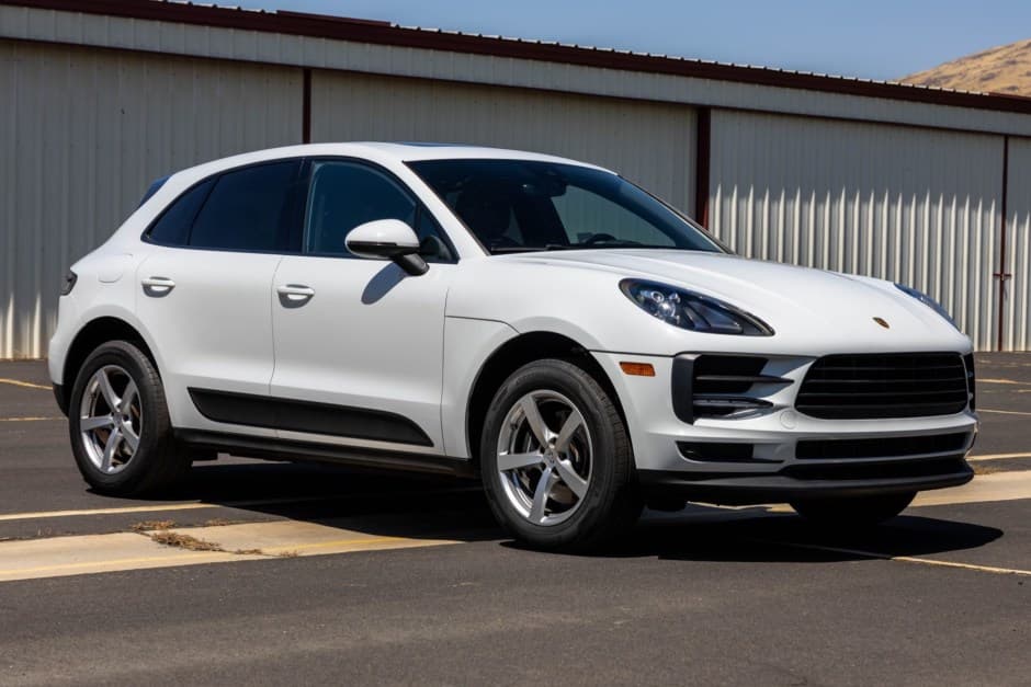 2020 Porsche Macan sold for $26,277