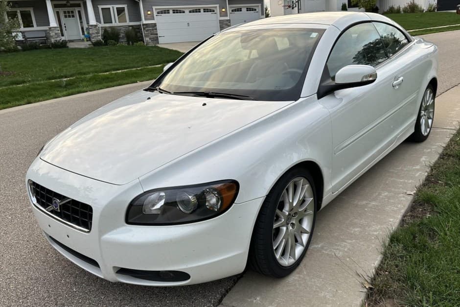 2008 Volvo C70 sold for $14,000