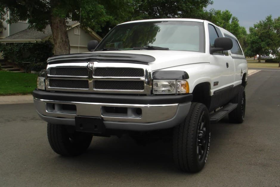 2001 Dodge Ram (1994-2001) sold for $18,500