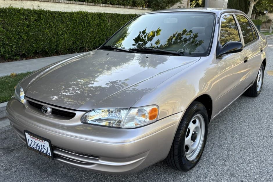 1999 Toyota Corolla sold for $8,250