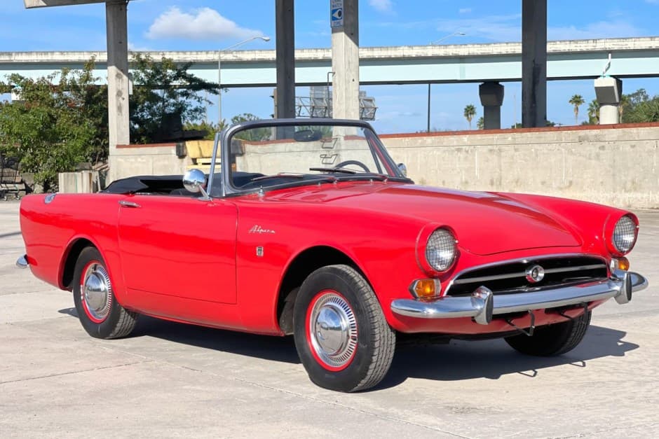 1966 Sunbeam Alpine sold for $12,500