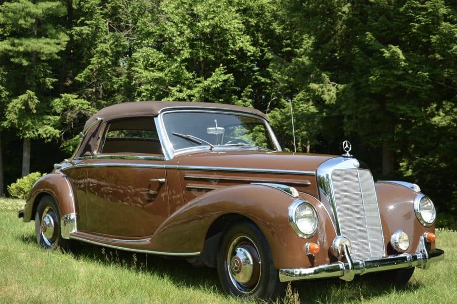 1954 Mercedes-Benz Ponton sold for $86,000