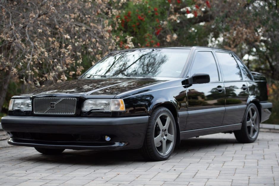 1995 Volvo 850 sold for $12,250