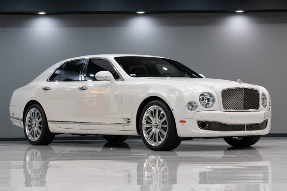 2015 Bentley Mulsanne (2011-2020) sold for $135,000