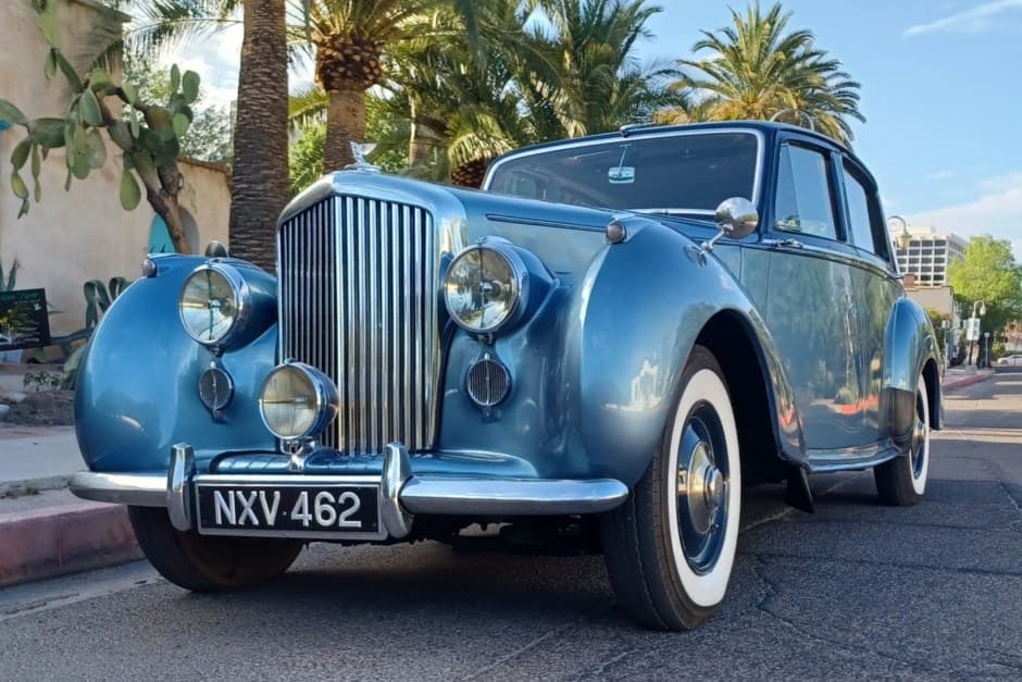 1953 Bentley R-Type sold for $36,750