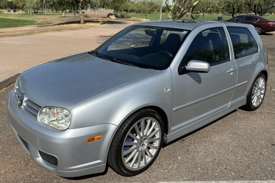 2004 Volkswagen R32 sold for $20,500