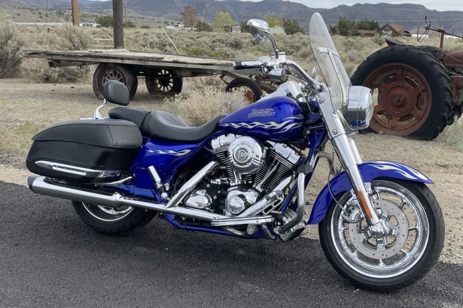2007 Harley-Davidson Touring sold for $11,000