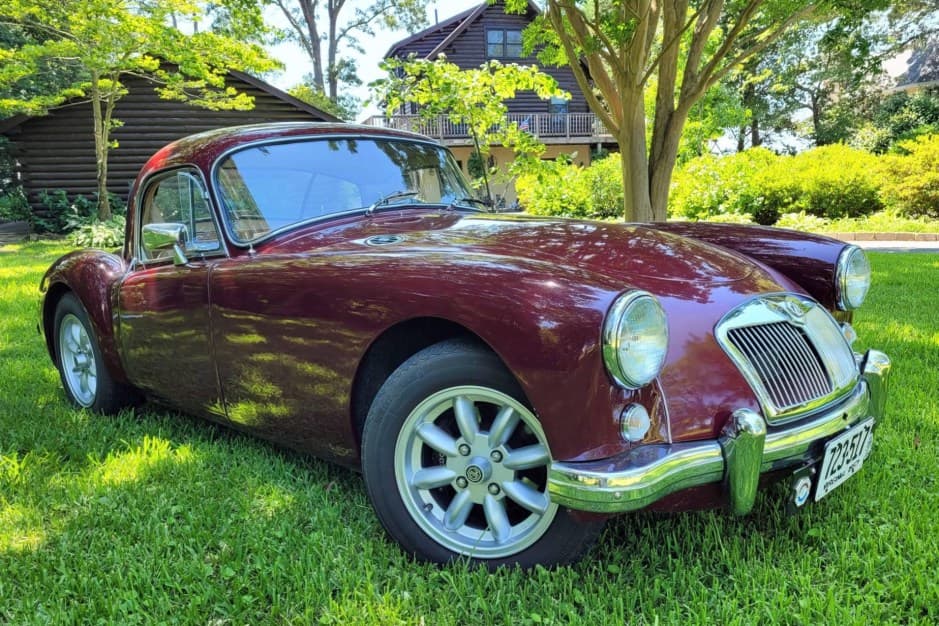 1957 MG MGA sold for $24,250
