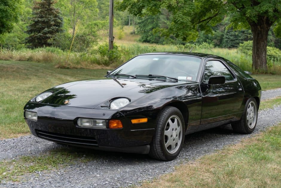 1990 Porsche 928 sold for $36,000