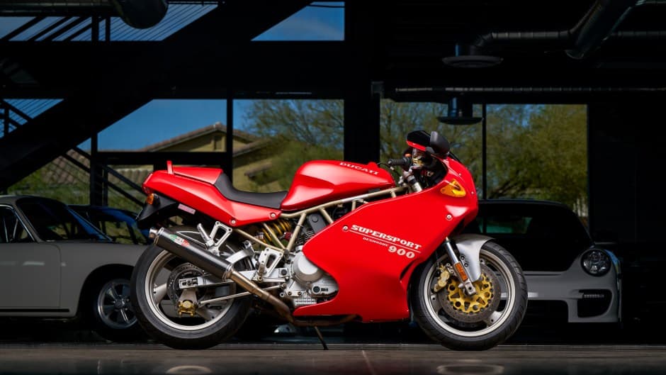 1997 Ducati 750, 800, 900, & 1000 Supersport (1988-2007) sold for $7,100