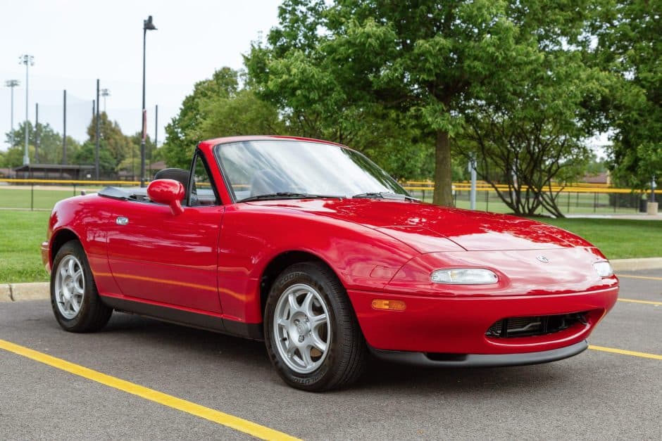 1994 Mazda NA MX-5 Miata sold for $19,000