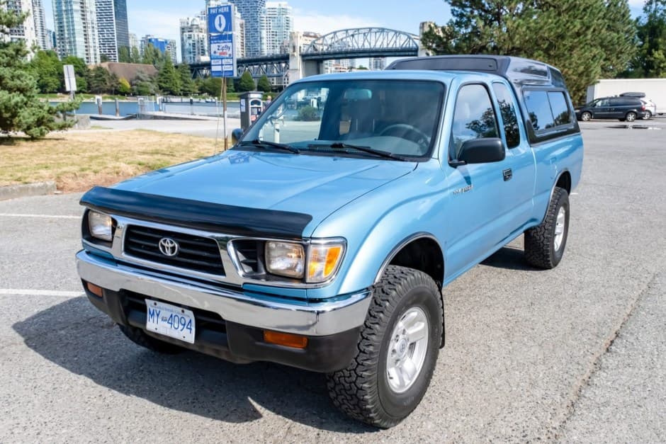 1997 Toyota Tacoma (N1X0 1995-2005) sold for $12,500