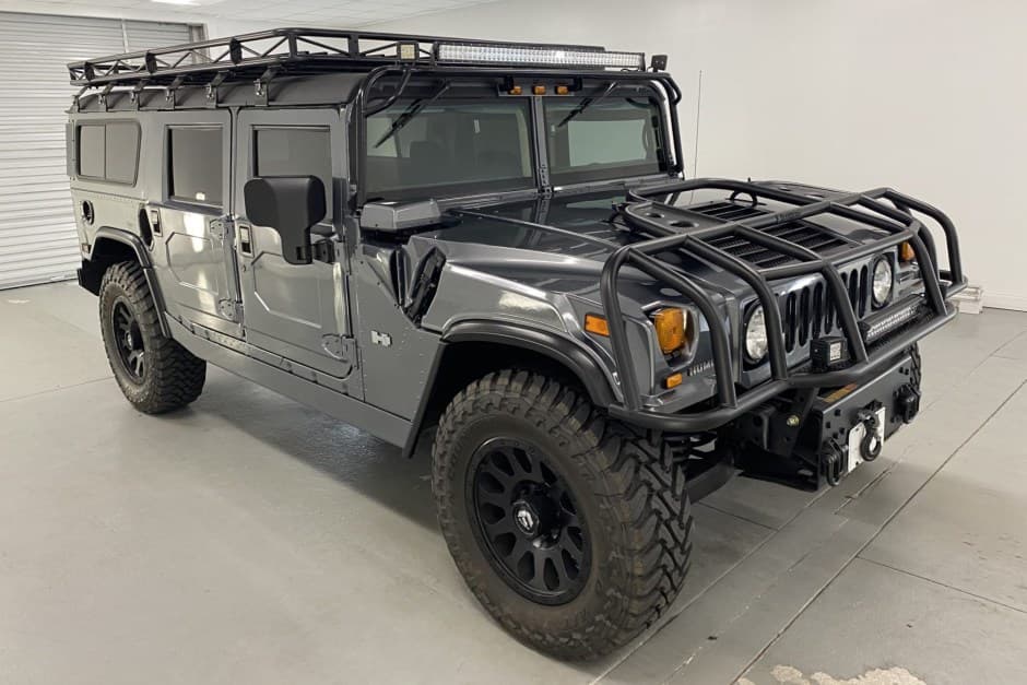 2006 Hummer H1 sold for $162,000