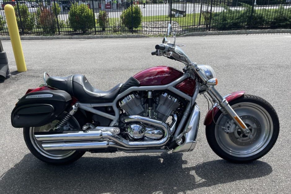 2003 Harley-Davidson V-Rod sold for $7,500