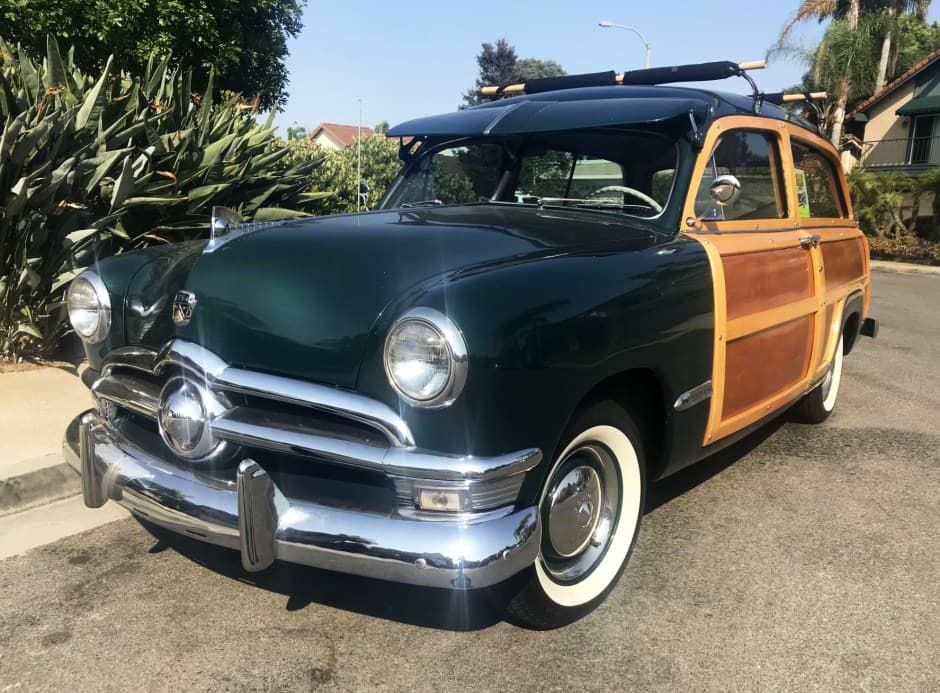 1950 Ford Country Squire sold for $34,009
