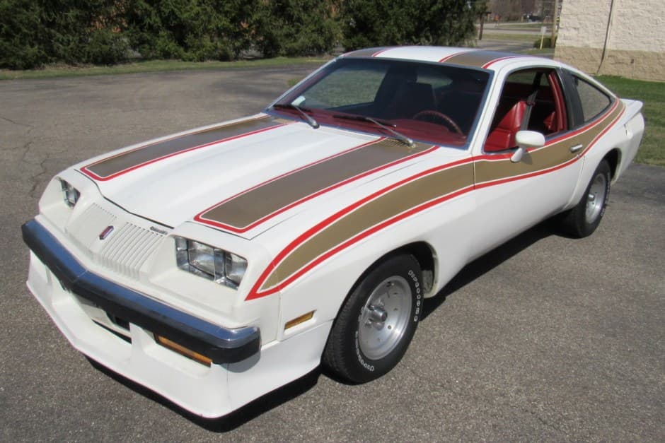 1977 Oldsmobile Starfire sold for $16,500
