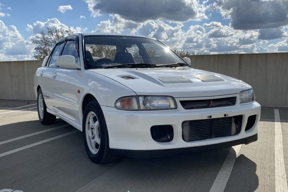 1994 Mitsubishi Lancer Evolution sold for $15,463
