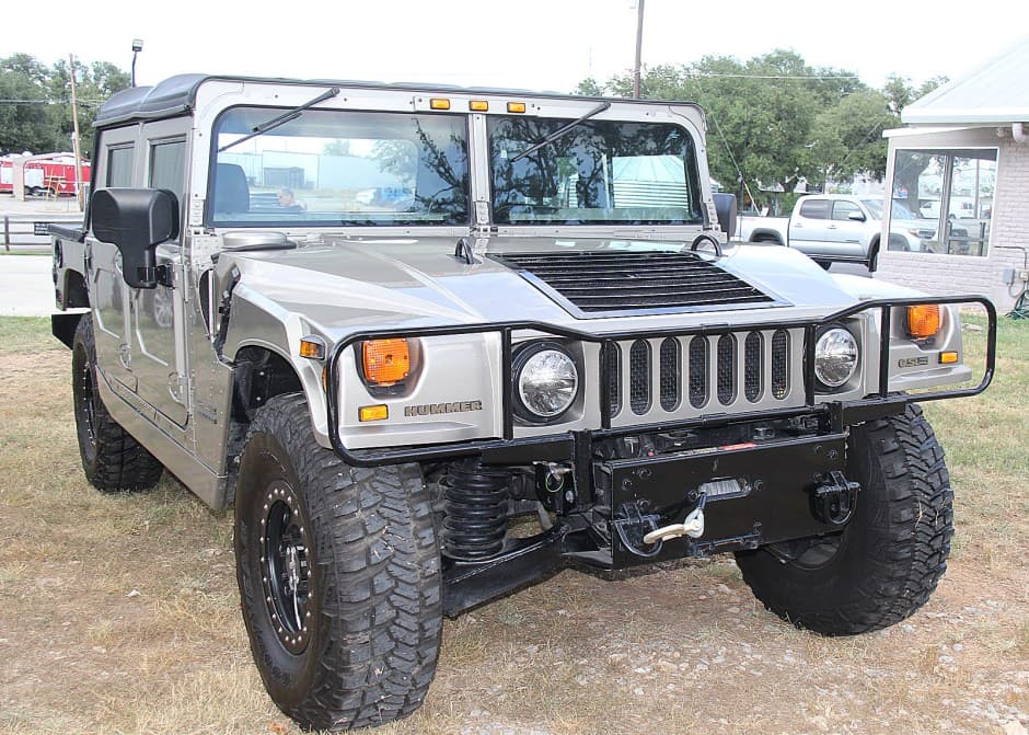 2001 Hummer H1 sold for $72,000