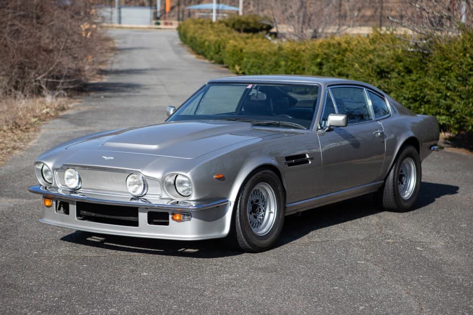 1985 Aston Martin V8 (1977-1989) sold for $325,000