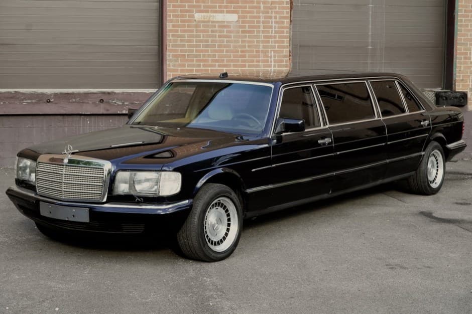 1986 Mercedes-Benz W126 S-Class sold for $22,000