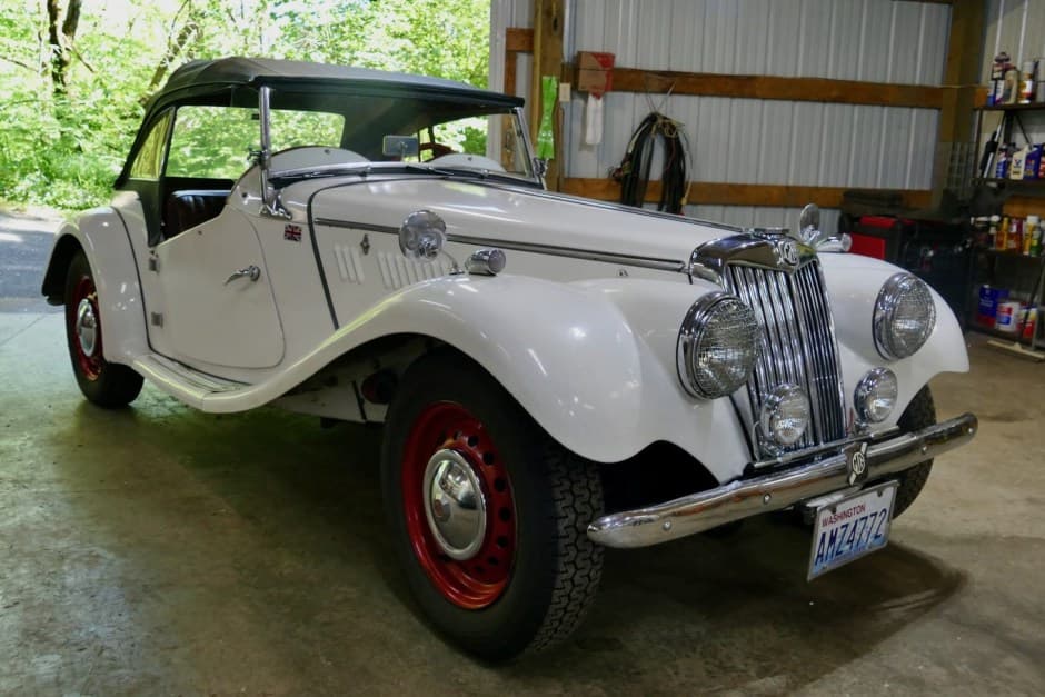 1954 MG TF sold for $17,250