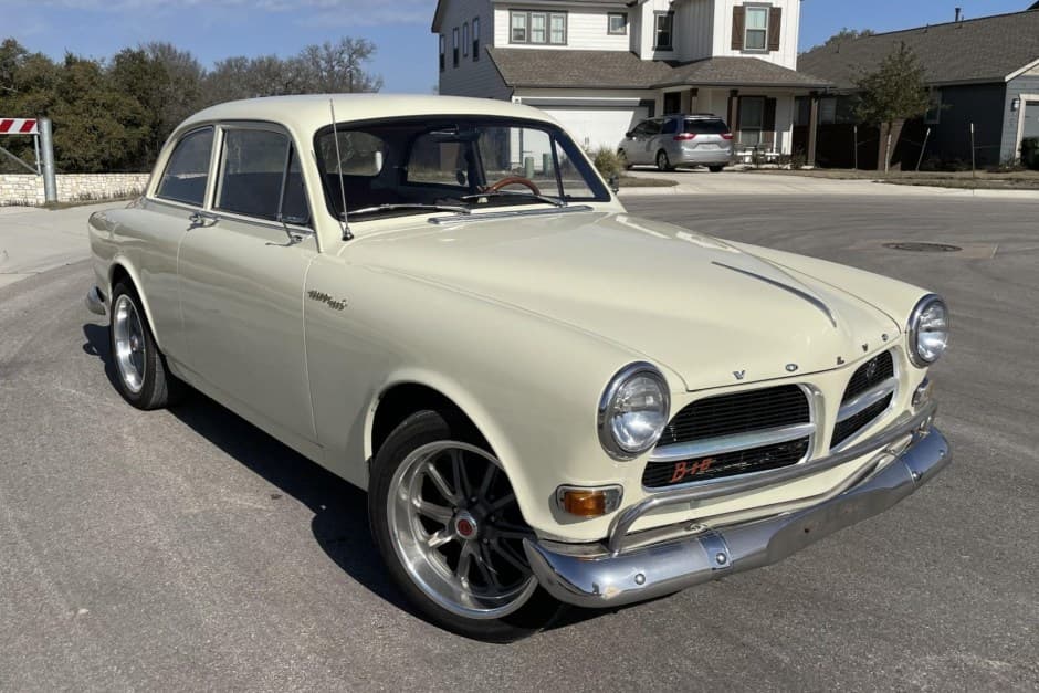 1964 Volvo Amazon sold for $15,500