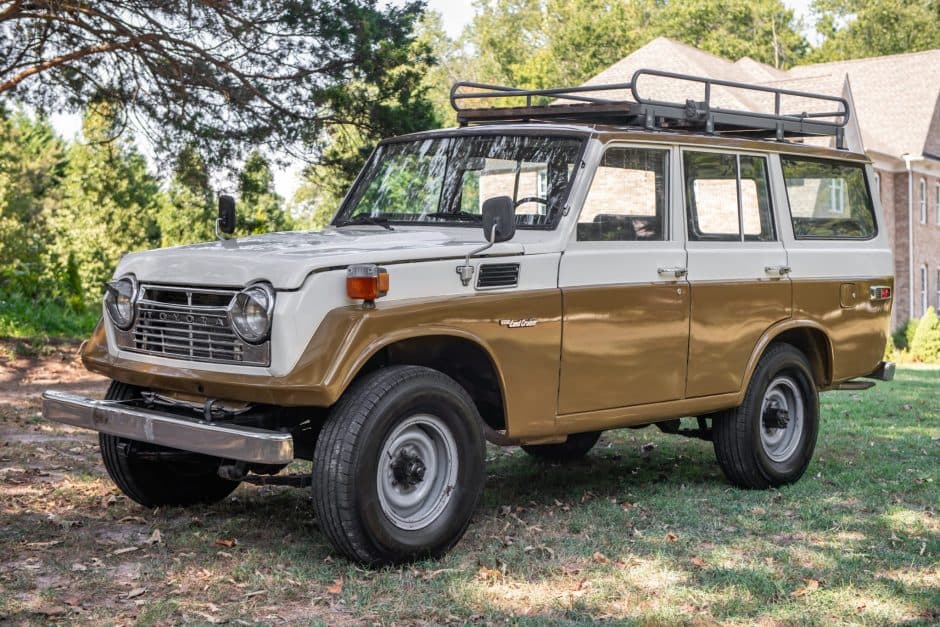 1980 Toyota Land Cruiser FJ55 sold for $42,000