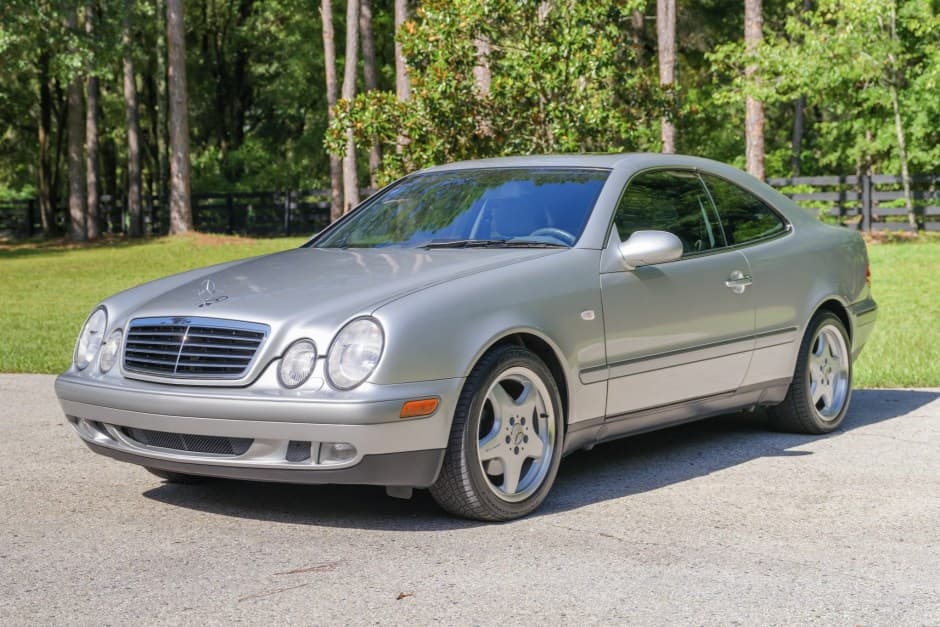 1998 Mercedes-Benz CLK-Class sold for $11,100