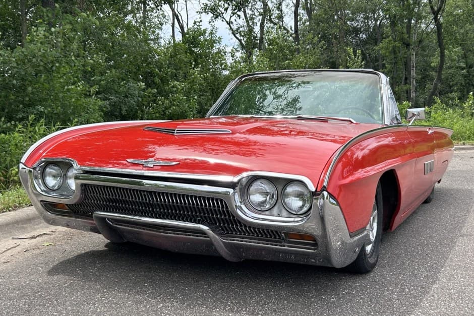 1963 Ford Thunderbird (1961-1963) sold for $14,250