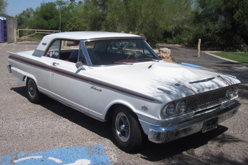 1963 Ford Fairlane sold for $11,666