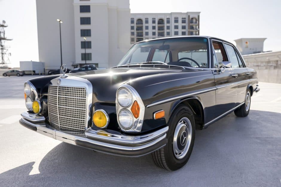 1971 Mercedes-Benz W108 & W109 sold for $8,600