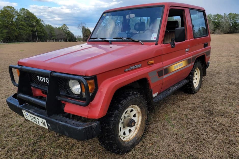 1986 Toyota Land Cruiser 70-Series sold for $10,250