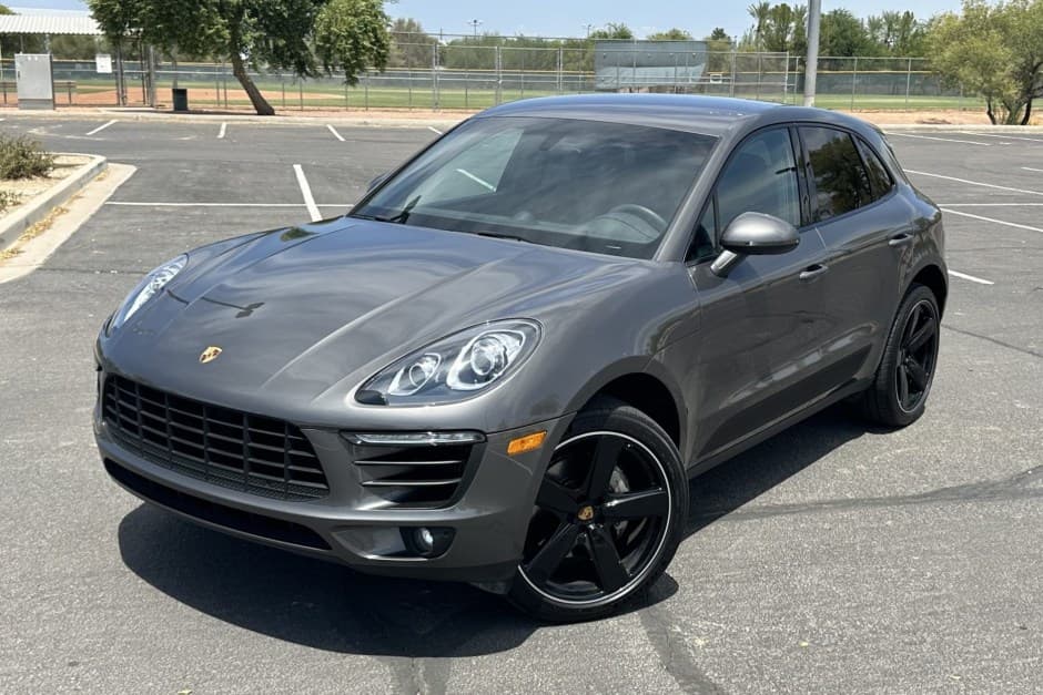 2015 Porsche Macan sold for $30,000