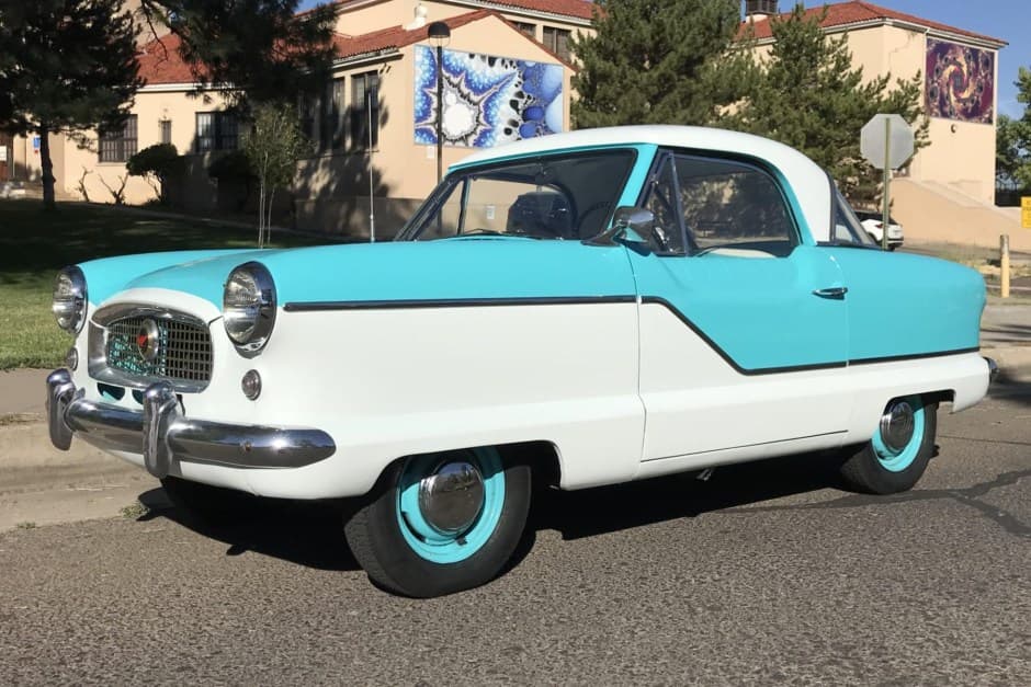 1959 Nash Metropolitan sold for $10,450