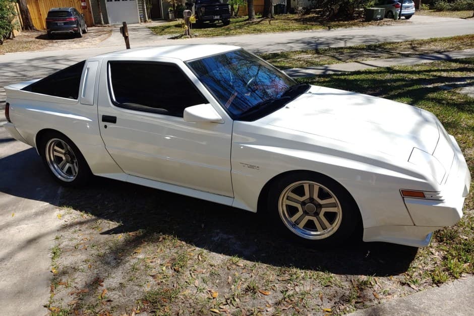 1988 Chrysler Conquest & Mitsubishi Starion sold for $7,800