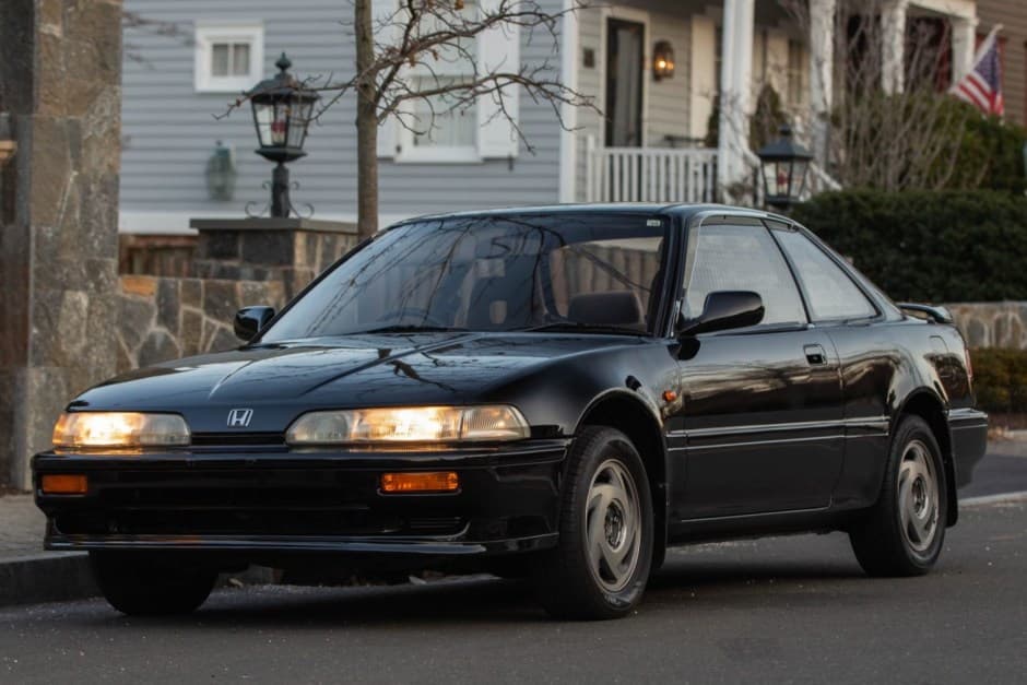 1990 Acura Integra sold for $9,400