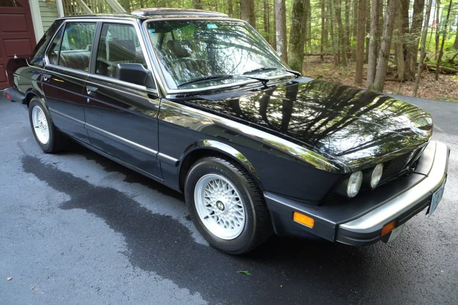 1987 BMW E28 5-Series sold for $15,000