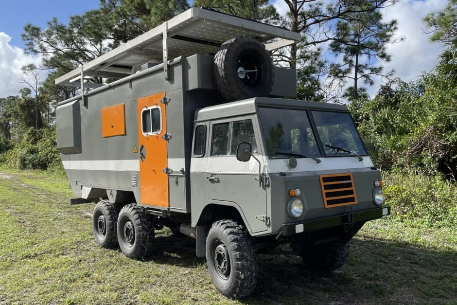 1975 Volvo  sold for $23,841