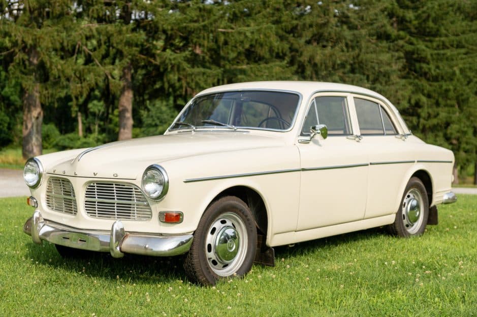 1966 Volvo Amazon sold for $6,000