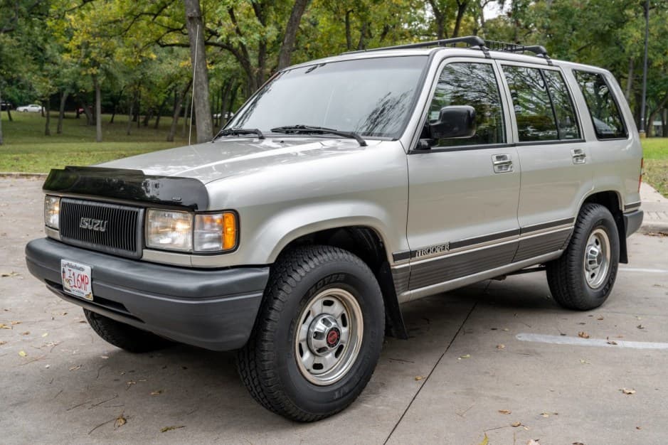 1994 Isuzu Trooper sold for $12,000